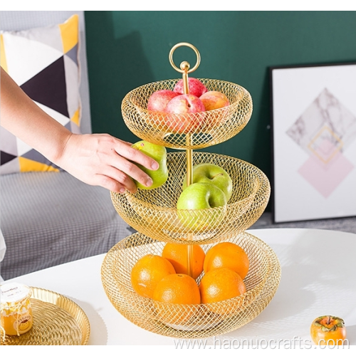 A round fruit basket